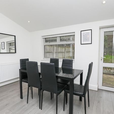 Halsnead Properties St Helens Crank Εξωτερικό φωτογραφία